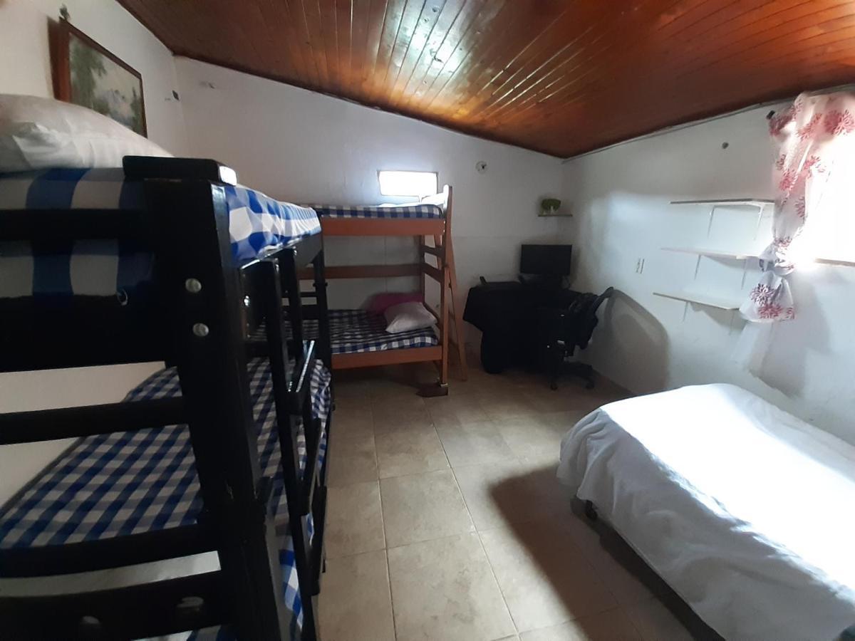 Artesanos Y Turistas Apartment Guatapé Exterior foto